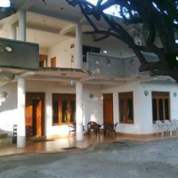 Отель Pleasure Island Holiday Home в городе Дамбулла, Шри-Ланка