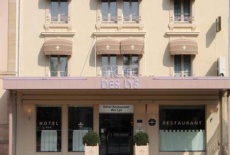 Отель Hotel Des Lys Le Coteau в городе Ле Кото, Франция