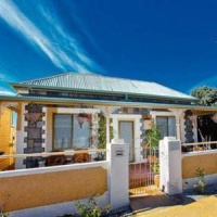 Отель Emaroo Oxide Cottage Broken Hill в городе Брокен-Хилл, Австралия