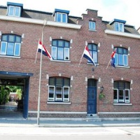 Отель Doen & Laten в городе Эйсден, Нидерланды