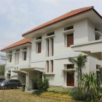 Отель Puri Paso Guest House в городе Джакарта, Индонезия