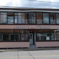 Отель Auberge la Veranda в городе Шамплайн, Канада