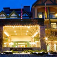 Отель Whistler Pinnacle Hotel в городе Уистлер, Канада