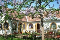 Отель Babi Guesthouse в городе Балатонфюред, Венгрия