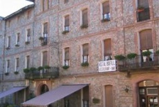 Отель Hostal Bofill в городе Виладрау, Испания
