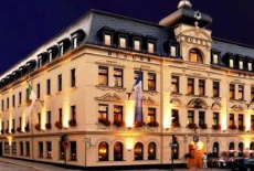 Отель Hotel Blauer Engel в городе Ауэ, Германия