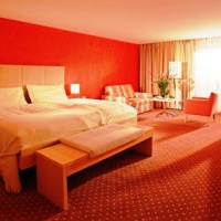 Отель Hotel Lenzerhorn Spa & Wellness в городе Vaz/Obervaz, Швейцария