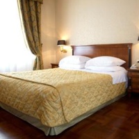 Отель Palazzo Lovera Hotel Cuneo в городе Кунео, Италия