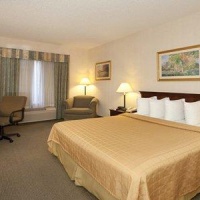 Отель Quality Inn & Suites - Fairfield Napa Valley в городе Фэрфилд, США