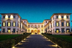 Отель Hotel Villa San Carlo Borromeo в городе Сенаго, Италия