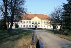 Отель Uj Ebergenyi Kastelyszallo в городе Сомбатхей, Венгрия