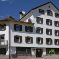 Отель Ferienwohnung Cualmet в городе Тифенкастель, Швейцария