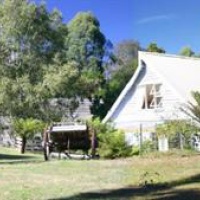 Отель Hide-Away Cottage Retreat в городе Берни, Австралия
