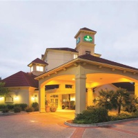 Отель La Quinta Inn & Suites Mesa Superstition Springs в городе Меса, США