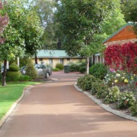 Отель Margaret River Tourist Park в городе Маргарет Ривер, Австралия