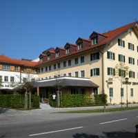 Отель Hotel & Gasthof Zur Post Aschheim в городе Ашхайм, Германия