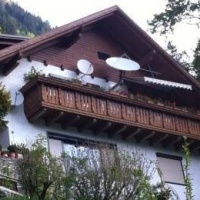 Отель Haus Lucie в городе Треффен, Австрия