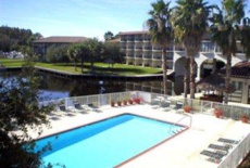 Отель Best Western Palm Harbor Hotel в городе Томастон, США