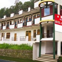 Отель Hotel Aditya Palace Barkot в городе Barkot, Индия