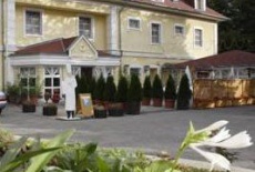 Отель Aranysas Hotel and Bungalow в городе Lovas, Венгрия