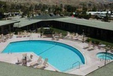Отель Yucca Valley Inn and Suites в городе Юкка Валли, США