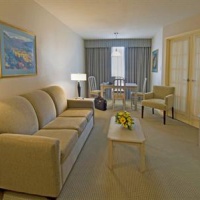Отель Quality Suites Downtown Windsor в городе Уинсор, Канада