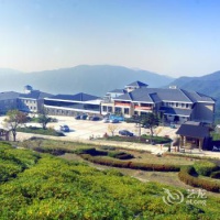 Отель Jiangnan Tianchi Holiday Resort в городе Хучжоу, Китай