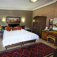 Отель Rabbit Hole Guest House в городе Крюгерсдорп, Южная Африка