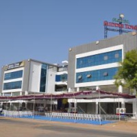 Отель Hotel Middle Town в городе Гандинагар, Индия