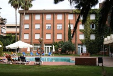 Отель Apartaments Corona Tortosa в городе Тортоса, Испания