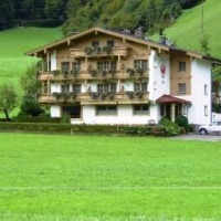 Отель Hotel Tirol Pension в городе Целль-на-Циллере, Австрия