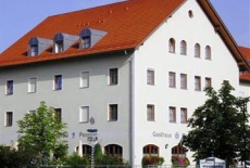 Отель Gasthaus Pension Moosbrau в городе Зимбах-на-Инне, Германия