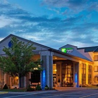 Отель Holiday Inn Express Hotel & Suites Grand Rapids Airport в городе Гранд-Рэпидс, США