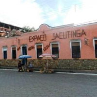 Отель Espaco Jacutinga в городе Санта-Рита-ди-Жакутинга, Бразилия