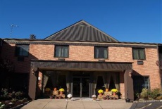 Отель BEST WESTERN Turtle Brook Inn в городе Уэст Ориндж, США