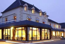 Отель Les 13 Assiettes Hotel в городе Ле-Валь-Сен-Пер, Франция