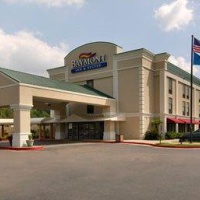 Отель Baymont Inn and Suites Alexandria в городе Пайнвилл, США