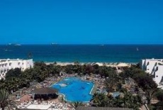 Отель Fiesta Hotel Club Bahamas в городе Плая-ден-Босса, Испания