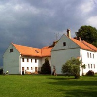 Отель Gasthuis Kaliste в городе Дольни-Дворжиште, Чехия