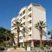 Отель Estella Hotel Apartments в городе Лимасол, Кипр