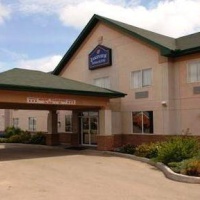 Отель Lakeview Inn & Suites Whitecourt в городе Уайткорт, Канада