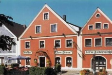 Отель Hotel Gasthof Zum Lowen Velburg в городе Фельбург, Германия