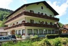 Отель Hubertushof Gasthof Trattenbach в городе Траттенбах, Австрия