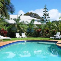 Отель Flynns on Surf в городе Порт Маккуори, Австралия