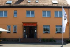 Отель Landgasthof & Pension Zum Neuen Krug Leibchel в городе Меркише-Хайде, Германия