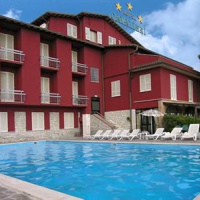 Отель Cavalieri Hotel Passignano sul Trasimeno в городе Пассиньяно-суль-Тразимено, Италия