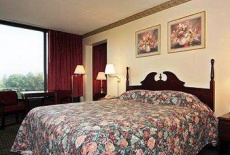 Отель Econo Lodge Inn & Suites Outlet Village в городе Вайомиссинг, США