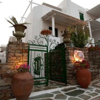 Отель Villa Areto Kamares в городе Agia Marina, Греция