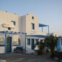 Отель Studios Apartments Perivolos в городе Перисса, Греция