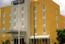 Отель City Express Hotel Tepatitlan в городе Тепатитлан, Мексика
